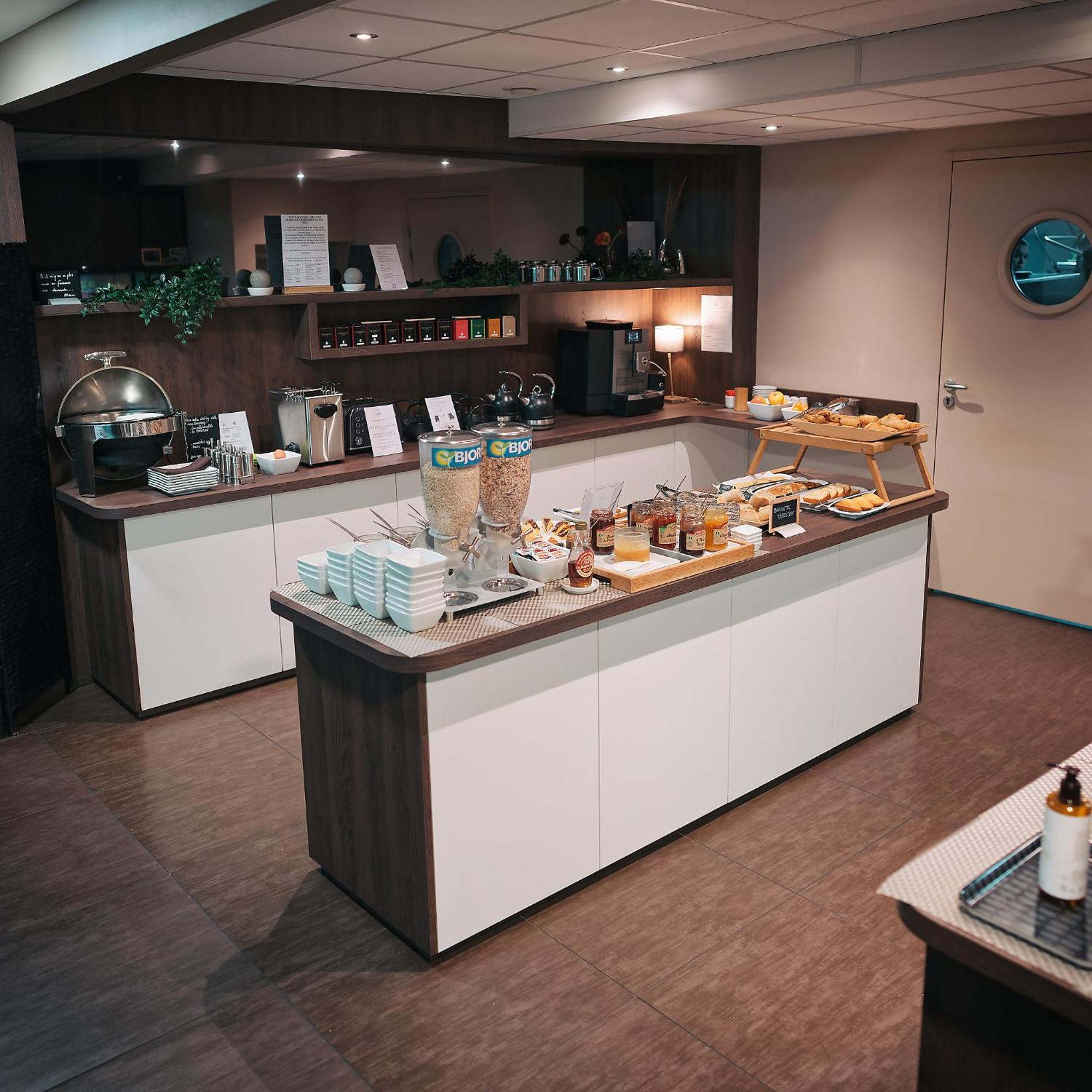 The Originals Boutique, Hotel De La Paix, Brest Dış mekan fotoğraf